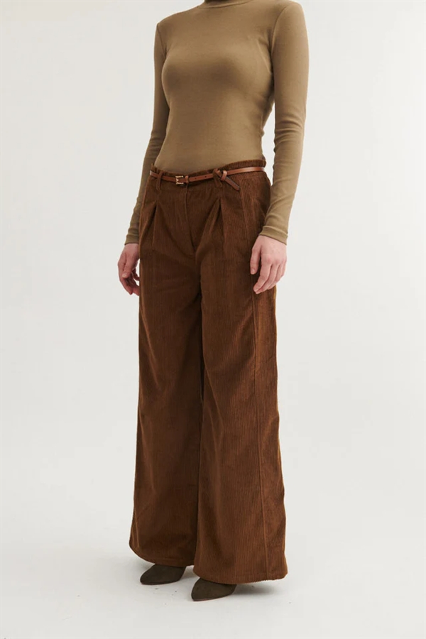 Basic Apparel Isa Pants - Desert Palm