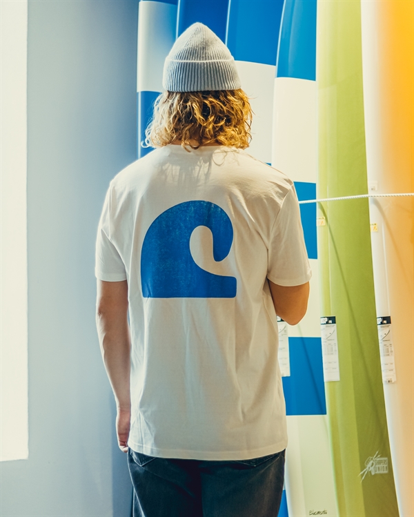 Hjemhavn - Havs Nørlev T-Shirt - Big Wave