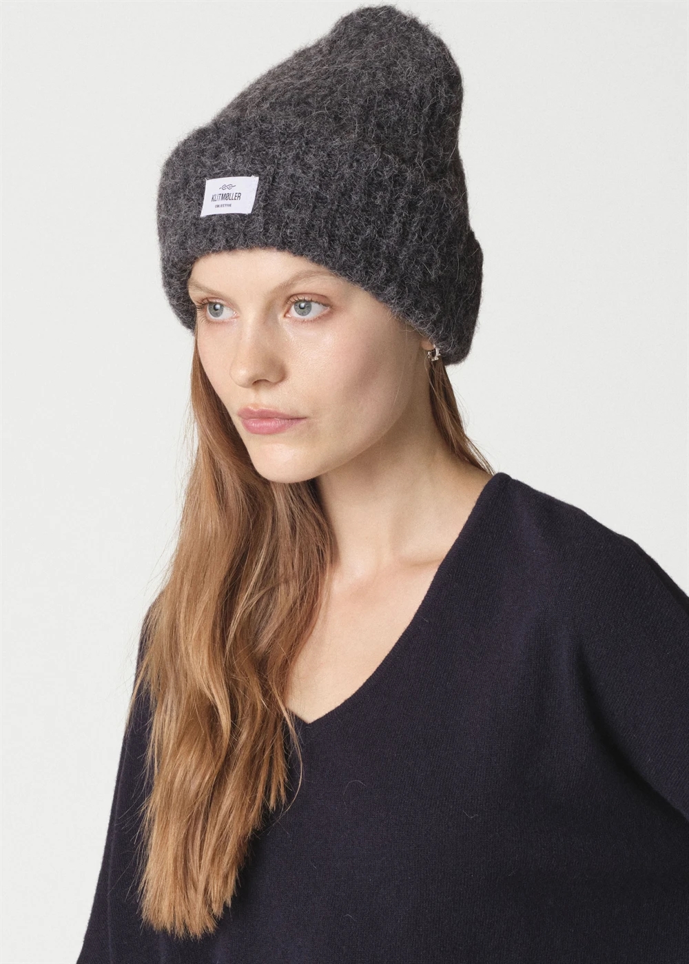 Klitmøller Collective Alpaca Beanie - Black Melange