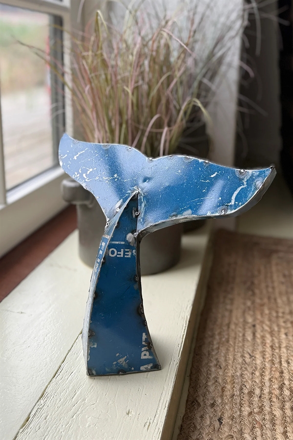 Hjemhavn Hvalhale - Recycled Metal